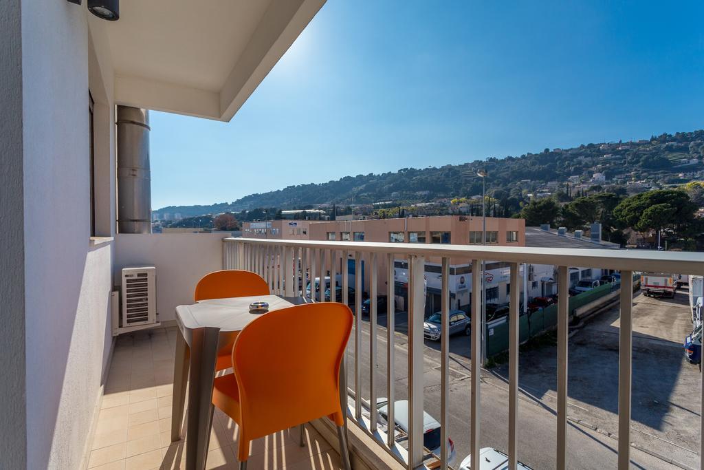 Апартаменти Appart Azur Сен-Лоран-дю-Вар Номер фото